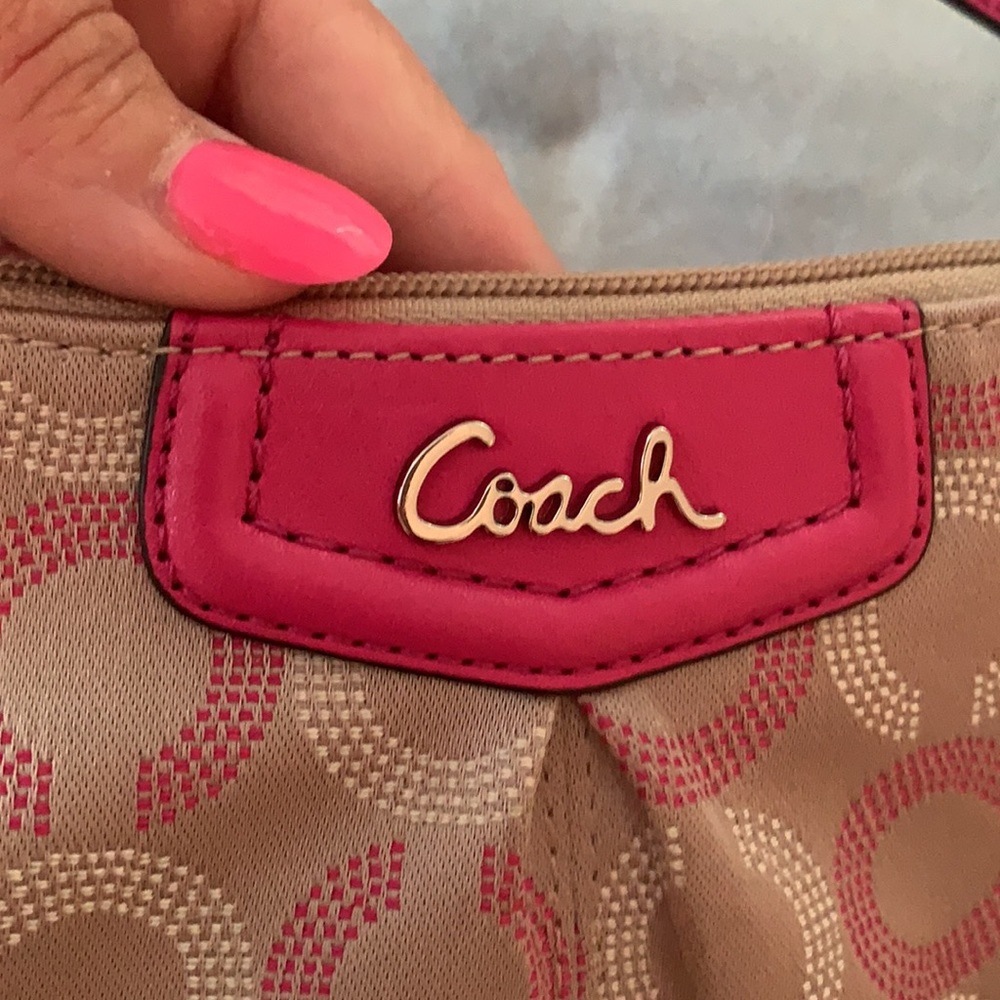 Coach purse - Picture 4 of 8